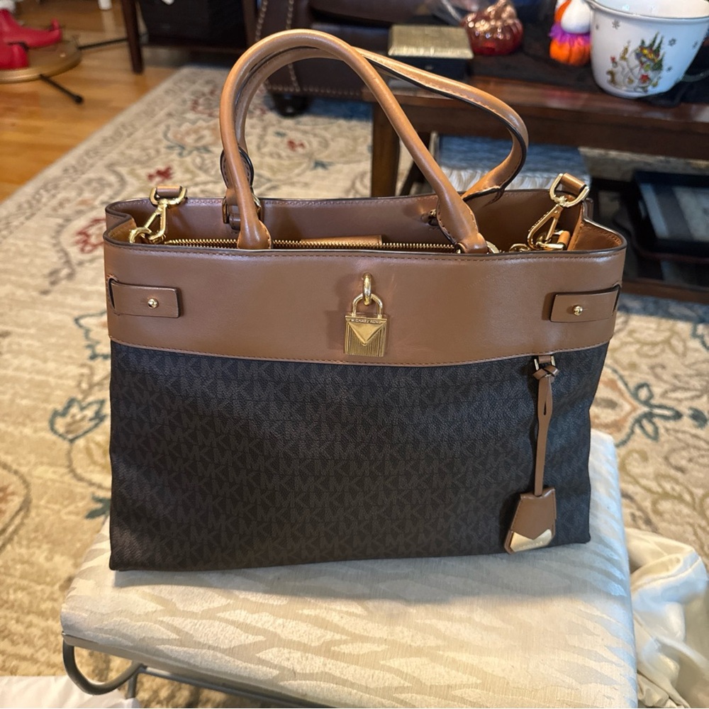 MICHAEL Michael Kors Black and Brown Shoulder Bag